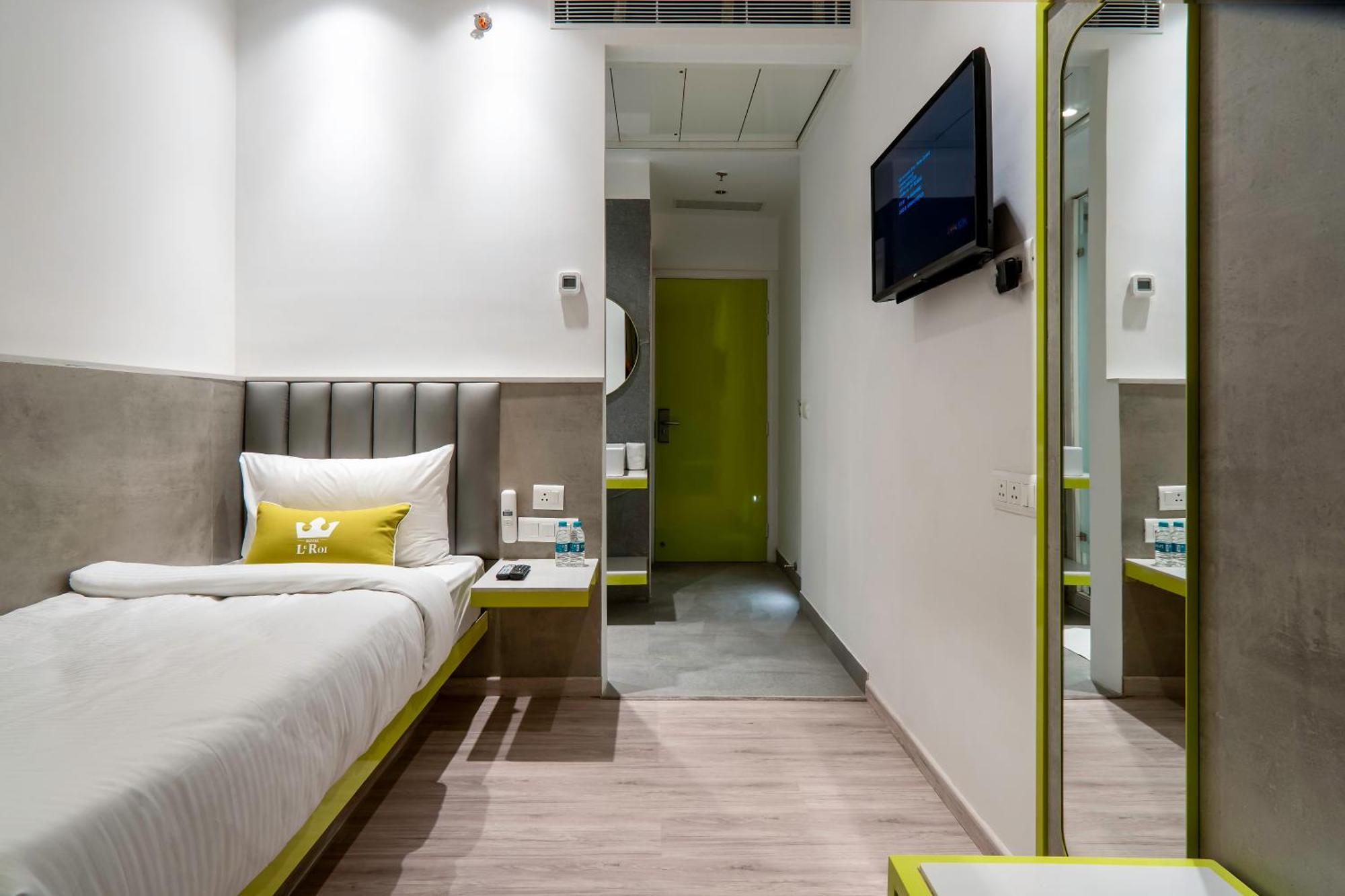 Hotel Le Roi Express Karol Bagh デリー エクステリア 写真