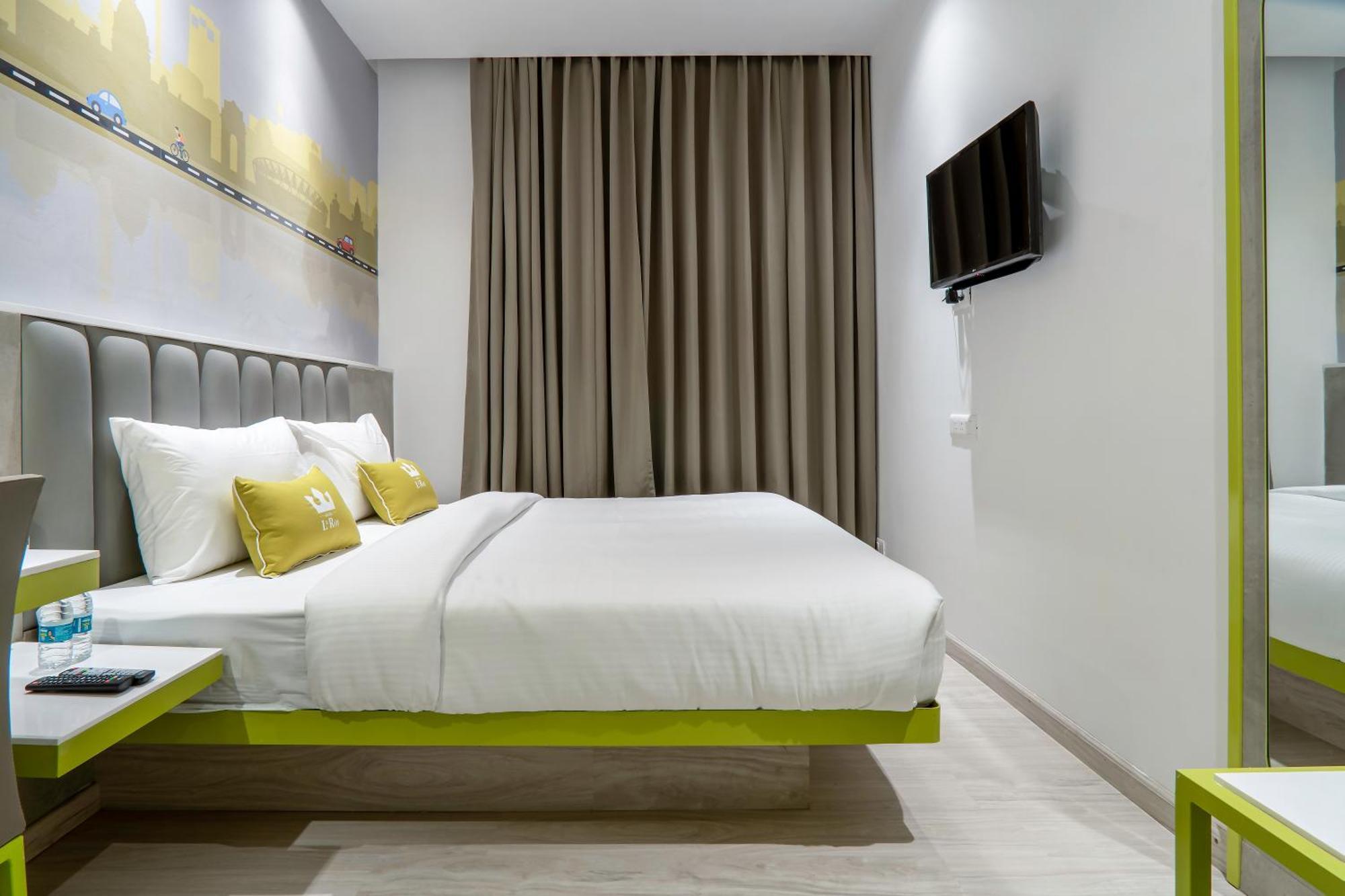 Hotel Le Roi Express Karol Bagh デリー エクステリア 写真