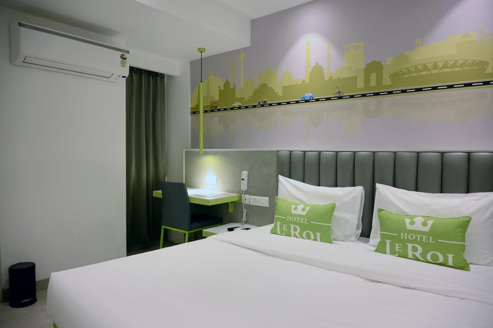 Hotel Le Roi Express Karol Bagh デリー エクステリア 写真