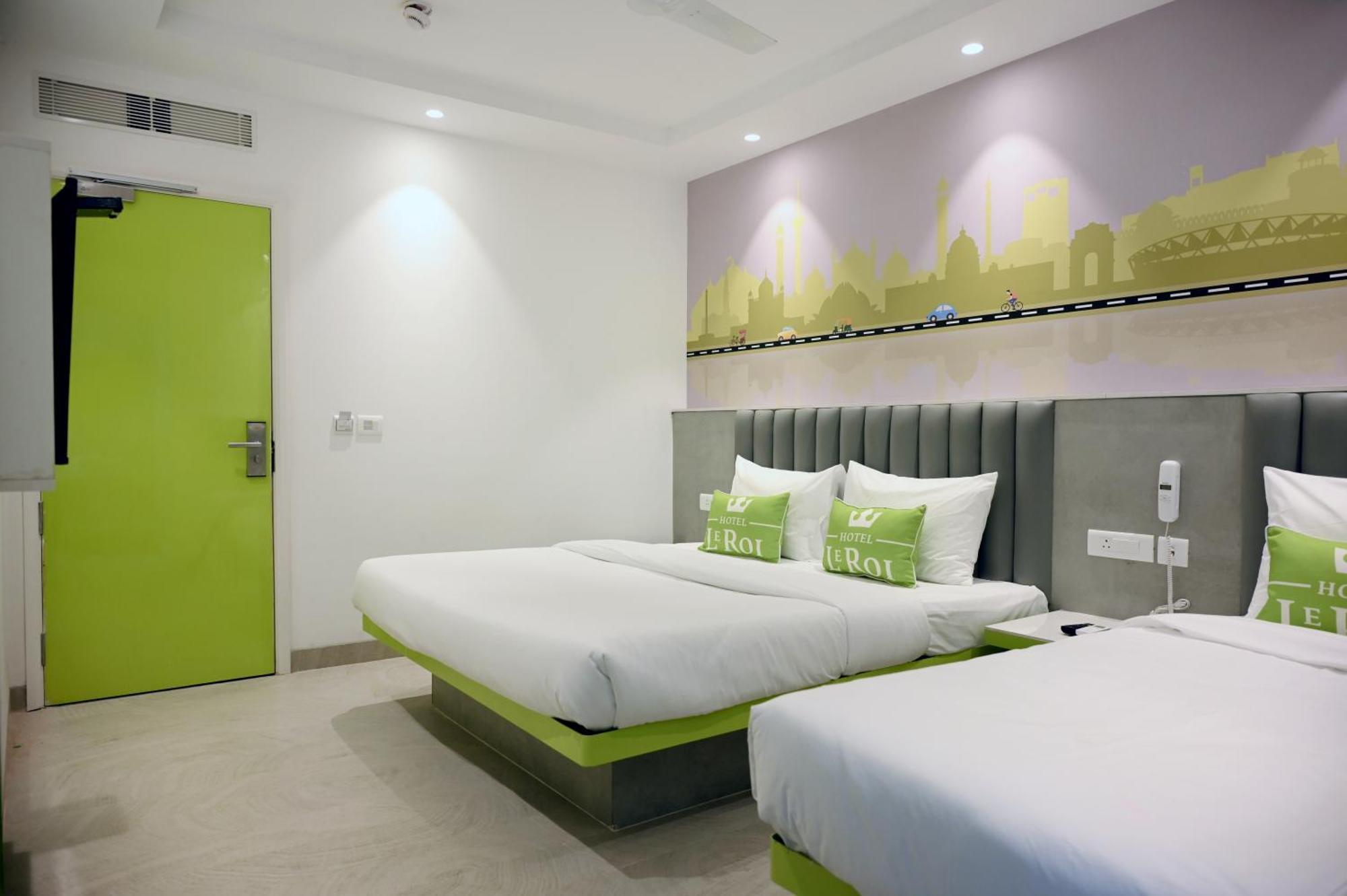 Hotel Le Roi Express Karol Bagh デリー エクステリア 写真