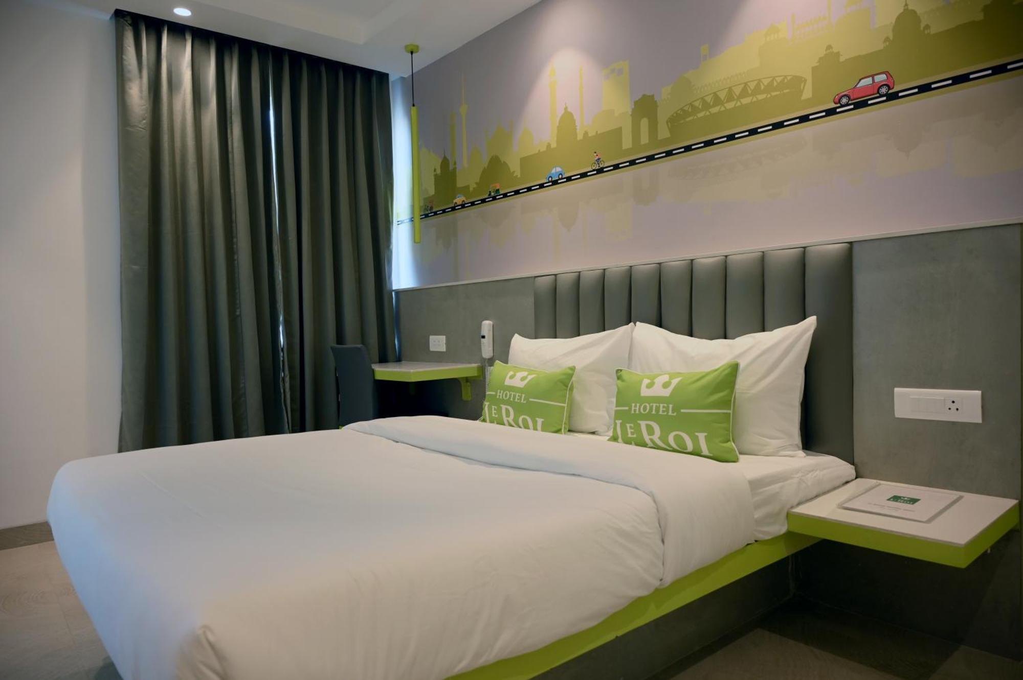 Hotel Le Roi Express Karol Bagh デリー エクステリア 写真
