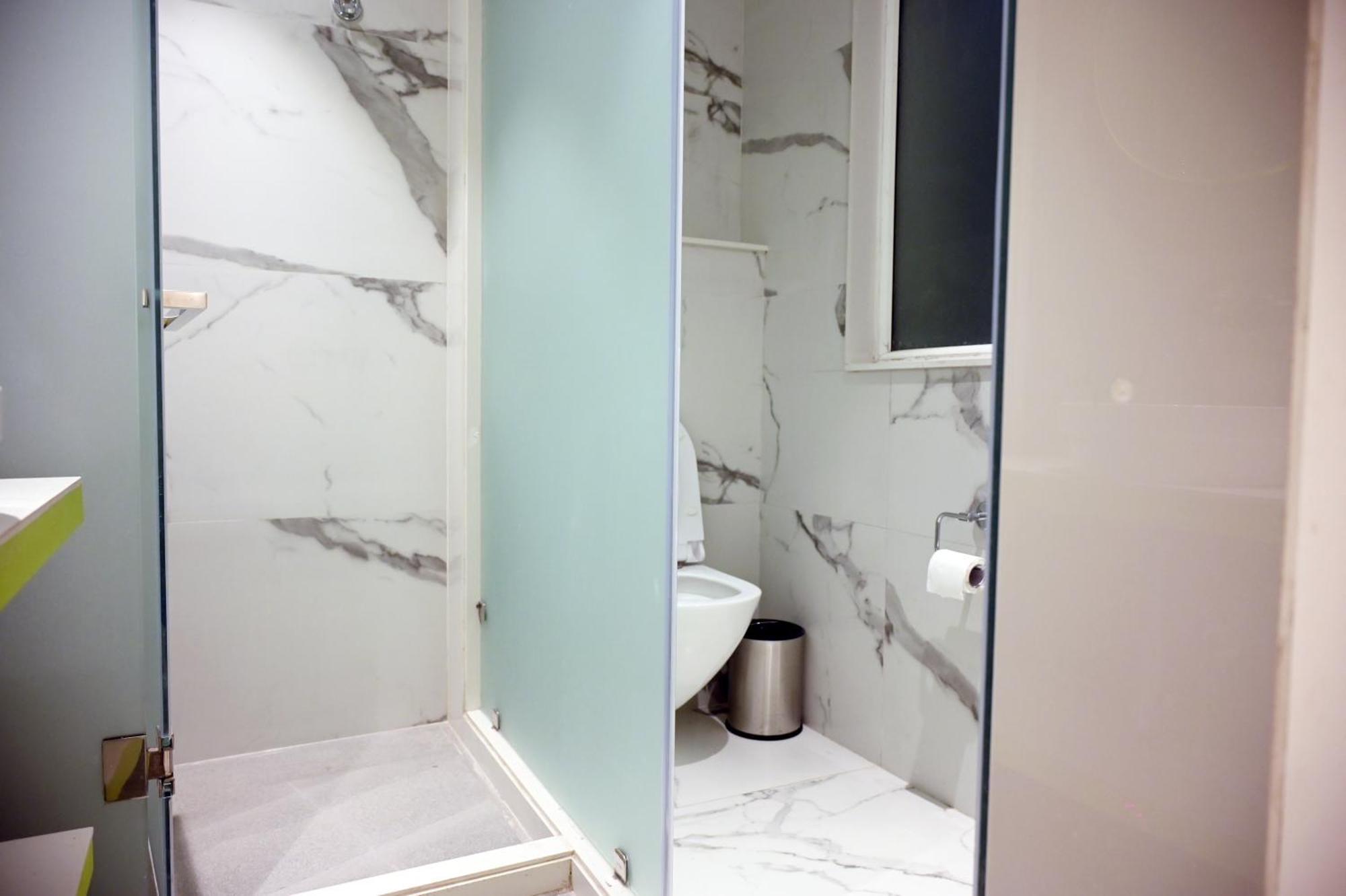 Hotel Le Roi Express Karol Bagh デリー エクステリア 写真